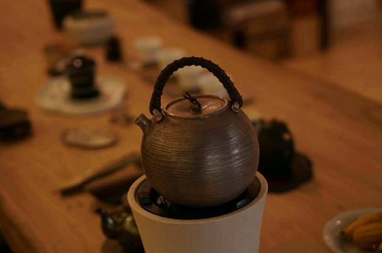 蒸茶和煮茶還有泡茶有什么區(qū)別，泡茶煮茶蒸茶哪個(gè)好喝？