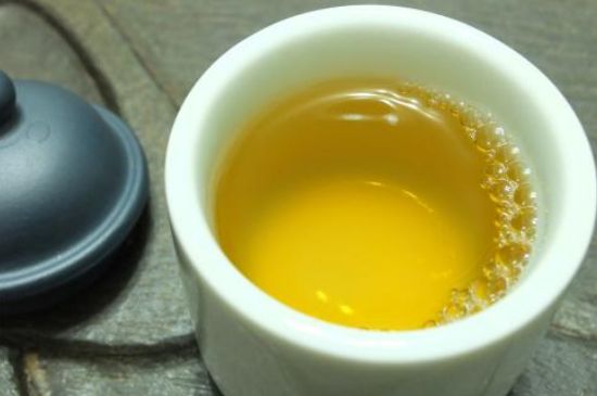 蜂蜜泡茶葉的副作用，蜂蜜泡茶葉有什么禁忌