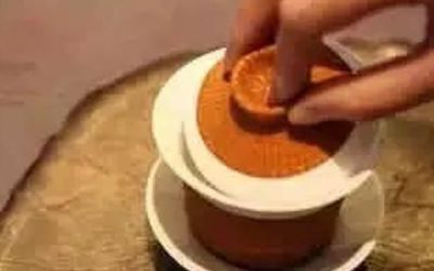 三才蓋碗的正確拿法，三才蓋碗抓碗法圖解