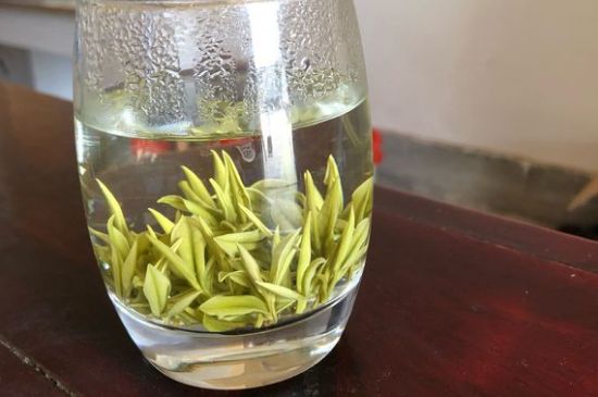 安吉白茶夏天怎么保存，安吉白茶能冷凍儲存嗎？