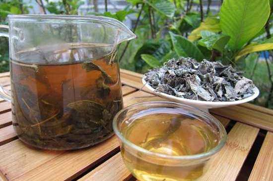 怎樣辨別莓茶發(fā)霉了，莓茶發(fā)霉和白霜的區(qū)別