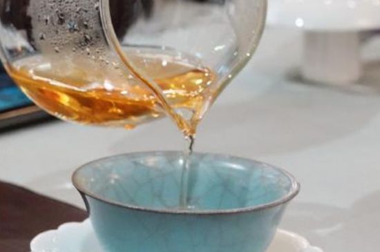 什么茶葉容易放香精，香精茶有什么危害？