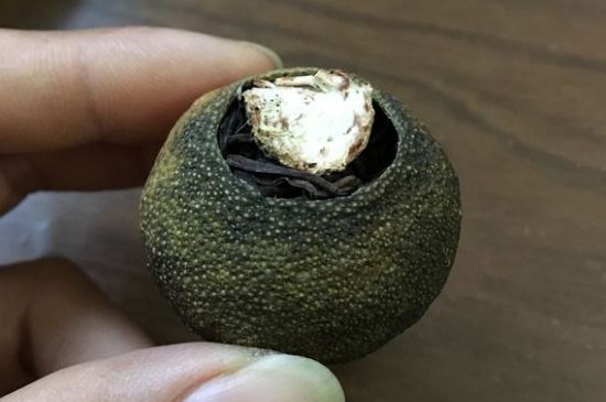 怎么知道小青柑是真的假的圖片，如何區(qū)分真假新會(huì)小青柑