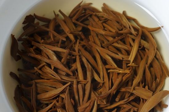 好壞金駿眉圖片對比，怎么挑選金駿眉茶葉