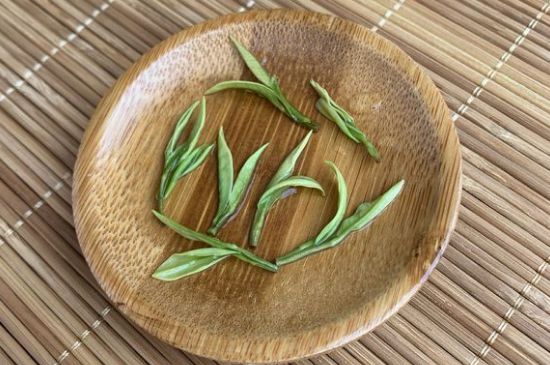 安吉白茶夏天怎么保存，安吉白茶能冷凍儲存嗎？