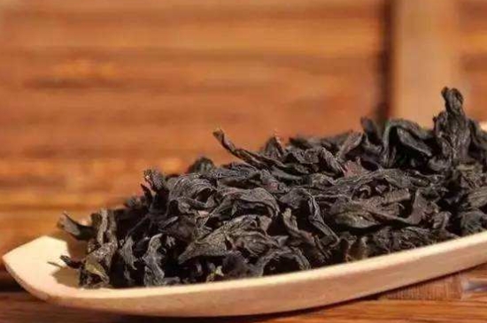 怎樣炭焙巖茶？揭秘武夷巖茶的炭焙技藝
