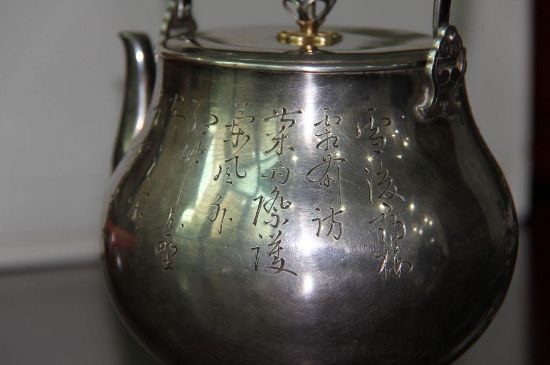 銀壺泡茶后為什么會(huì)變黑，銀壺內(nèi)膽發(fā)黑怎么辦