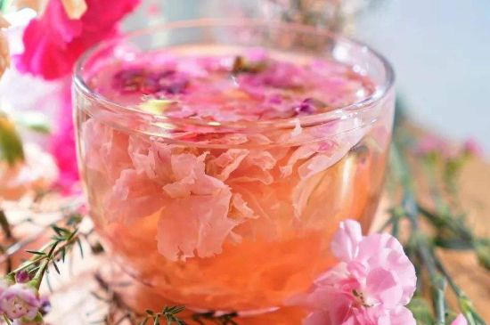 玫瑰花的最佳搭配，喝玫瑰花茶搭配什么喝好？