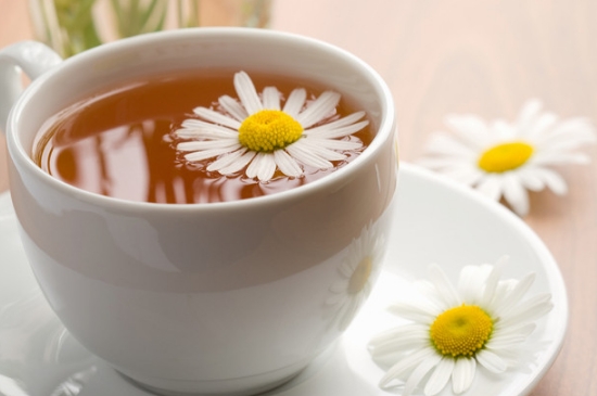 經(jīng)常菊花泡水好嗎，喝菊花茶有什么好處？