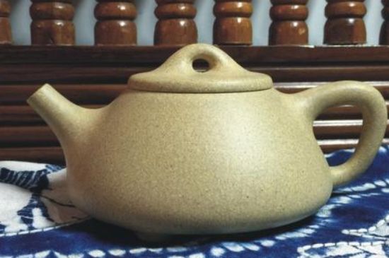 本山綠泥怎么分辨真假，真正的本山綠泥紫砂壺怎么鑒別？