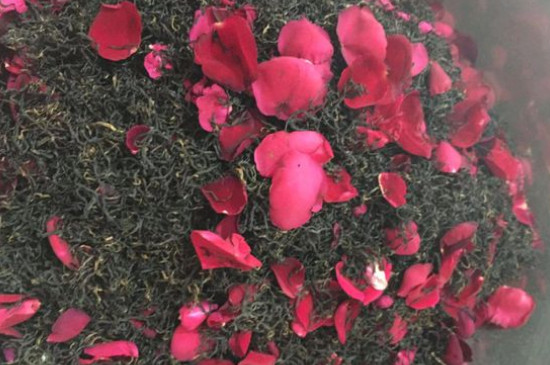 玫瑰花泡水喝的9大禁忌，喝玫瑰花茶有什么禁忌