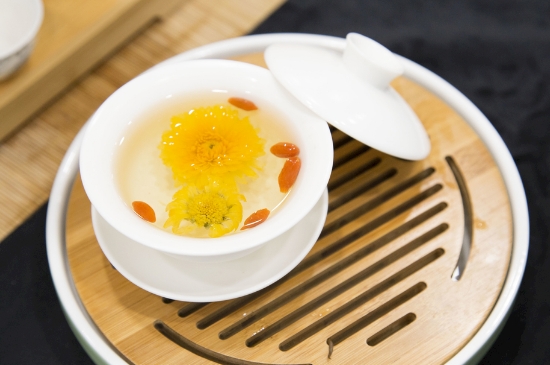 菊花茶天天喝行嗎，每天喝菊花泡茶喝好嗎？