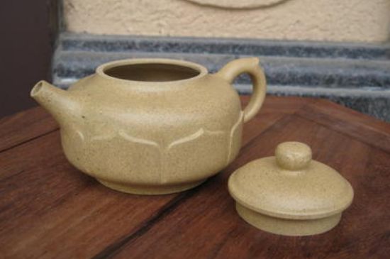 本山綠泥怎么分辨真假，真正的本山綠泥紫砂壺怎么鑒別？
