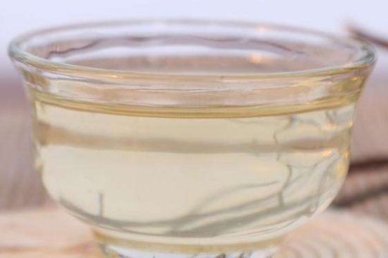 茉莉龍珠什么季節(jié)喝，夏天適合喝茉莉龍珠茶