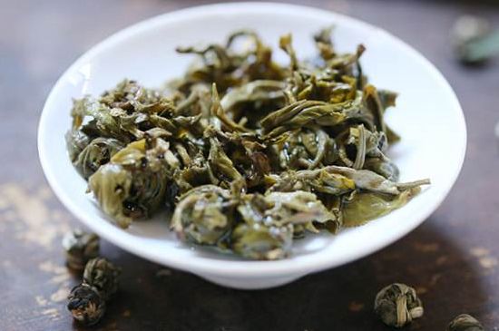 茉莉龍珠泡開后為什么都是梗，茉莉龍珠泡開后什么樣？