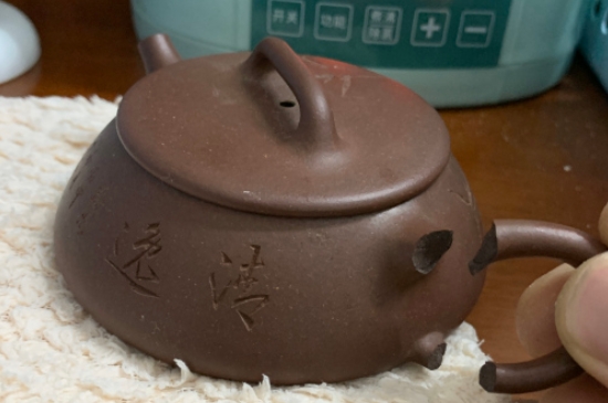 新買的紫砂壺為什么會裂，真的紫砂壺是不是很容易開裂？