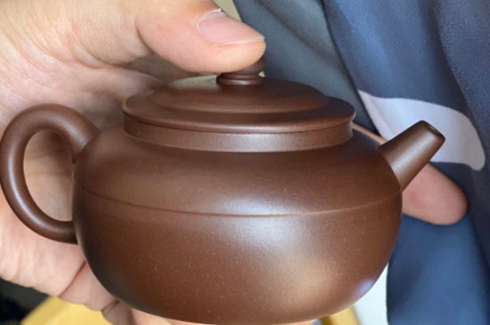 新買的紫砂壺為什么會裂，真的紫砂壺是不是很容易開裂？