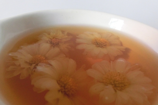 喝菊花茶有什么效果，女人長期喝菊花茶好嗎？