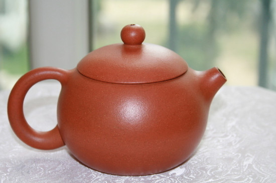 朱泥壺適合泡紅茶嗎，紅茶適合泡紫泥還是朱泥壺