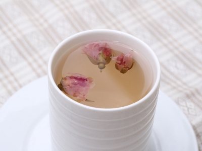 干玫瑰花泡前需要洗嗎，泡玫瑰花需要洗一下嗎？