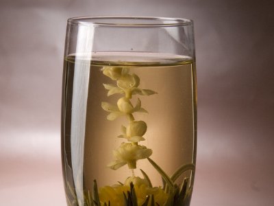 女孩喝茉莉茶的好處，茉莉花茶女生喝好嗎？