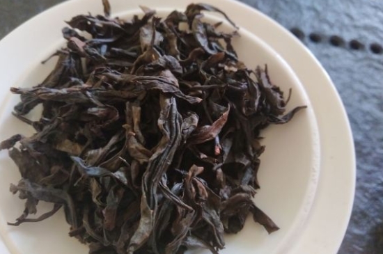 為什么喝巖茶會上火，巖茶喝多上火怎么辦？