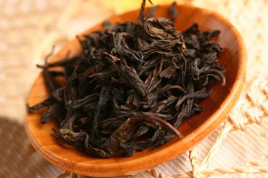 大紅袍四大品種有哪些，大紅袍的種類(lèi)和著名品種特點(diǎn)介紹
