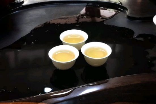 蜜蘭香好還是鴨屎香好，鳳凰單叢茶蜜蘭香和鴨屎香特點有哪些？