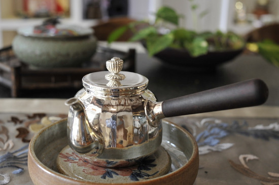 黑茶用什么壺煮最好，黑茶用什么煮效果好？