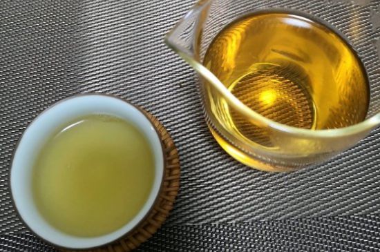 7年壽眉和2年白牡丹哪個(gè)好，老白茶壽眉與白牡丹的口感區(qū)別