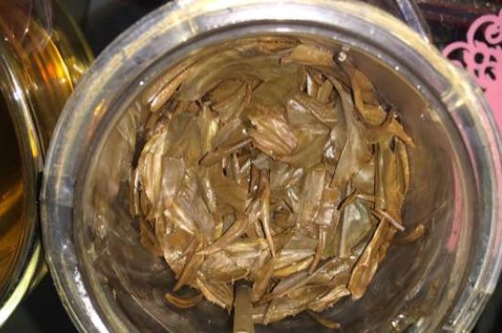 金駿眉有幾個(gè)品種分哪幾個(gè)級(jí)別？按茶樹劃分5個(gè)等級(jí)！