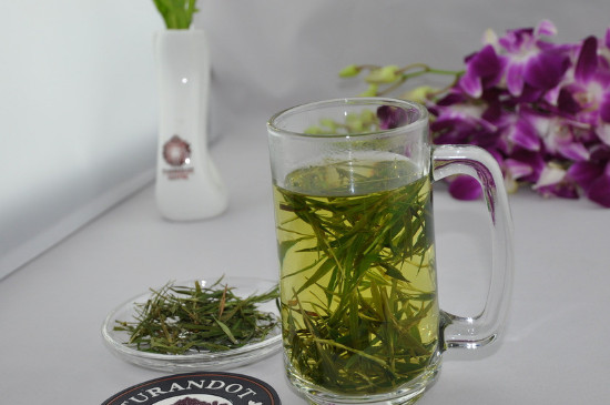 竹葉青茶泡不立起來怎么回事，竹葉青茶怎么泡立起來