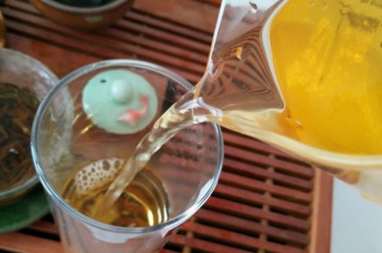 經(jīng)期喝紅茶有什么壞處，女性經(jīng)期可以喝紅茶嗎