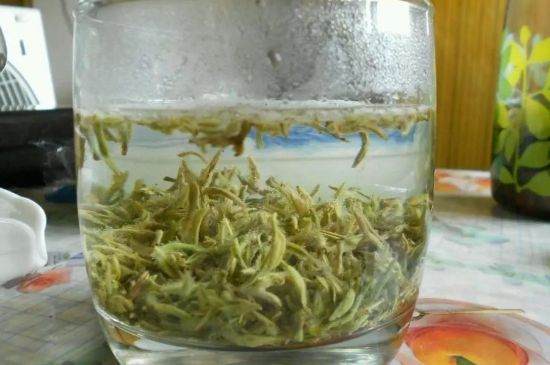 碧螺春為什么泡水渾濁，碧螺春茶葉泡水感覺(jué)很臟是混濁的