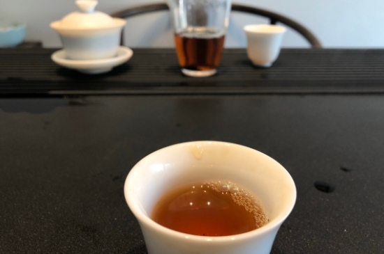 為什么喝巖茶會上火，巖茶喝多上火怎么辦？