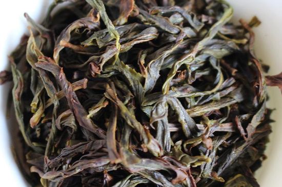 蜜蘭香和鴨屎香區(qū)別，鳳凰單樅鴨屎香vs蜜蘭香圖片對(duì)比