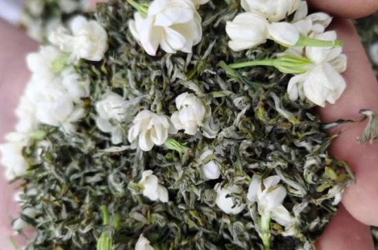 什么茶葉喝起來超級香，什么茶泡出來滿屋濃香?