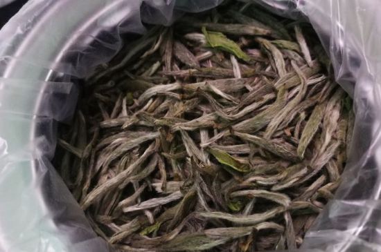 新白毫銀針和老白毫銀針的區(qū)別，新老白毫銀針的品質(zhì)特征
