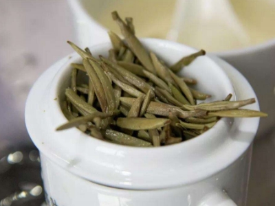 白茶煮好還是泡好喝，老白茶是泡還是煮？