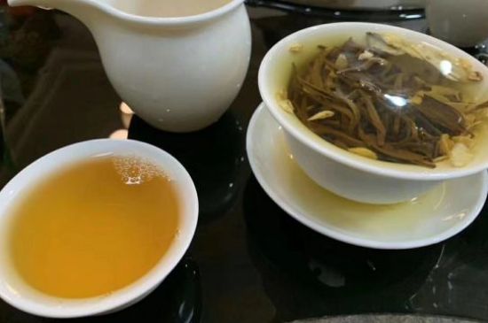 紅茶加冰糖的副作用，紅茶加冰糖好處和壞處