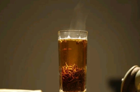 一天3杯紅茶抗癌，常飲紅茶對身體有好處！